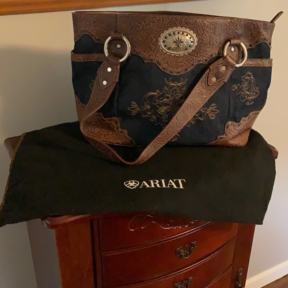 Ariat Shoulder Bag